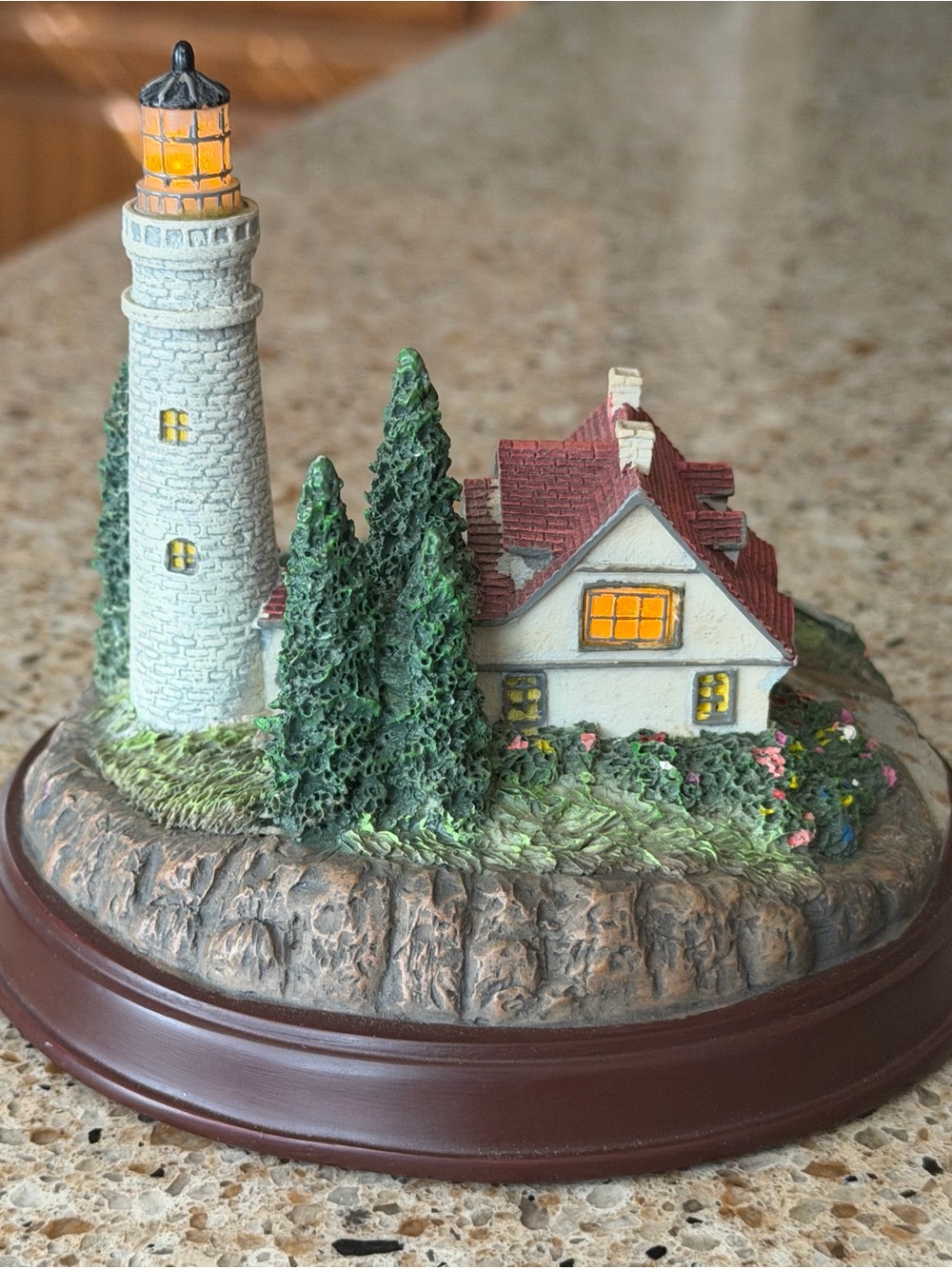 Thomas Kinkade Lighthouse Cottage Accent in White, Green, Red, Brown